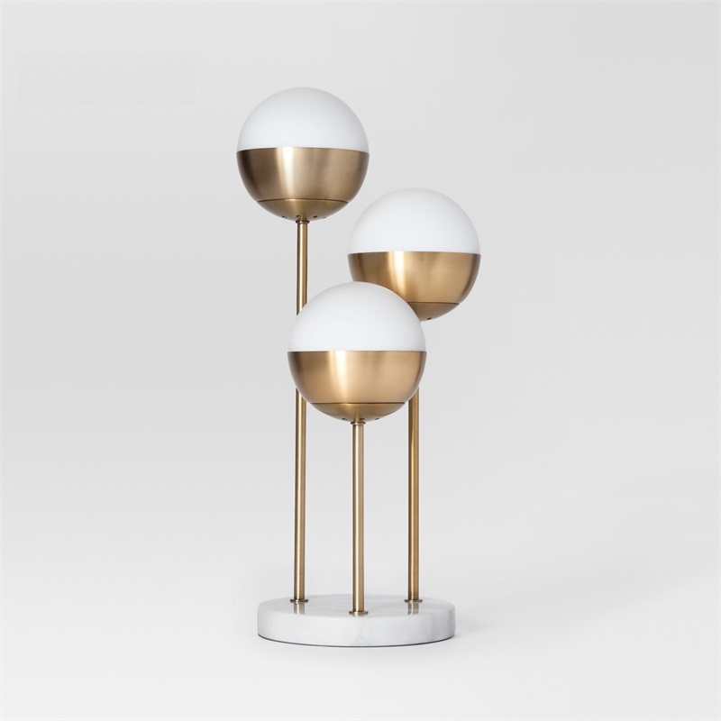 Лампа настольная Geneva Glass Table Lamp Triple Globe фото 3